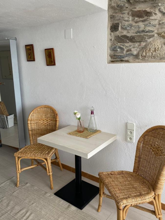 Studio Cala Bona Cadaques Ngoại thất bức ảnh